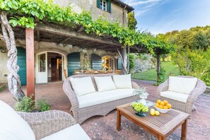 Villa | 5 bedrooms - Villa Morello Farmhouse (Lucca)