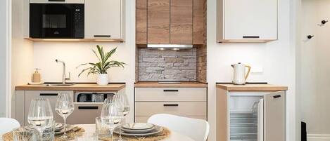 Microwave, oven, dishwasher