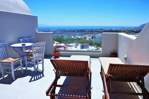 Exterior - Lovely Hot-L (Santorini)