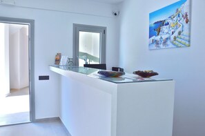 Exterior - Lovely Hot-L (Santorini)