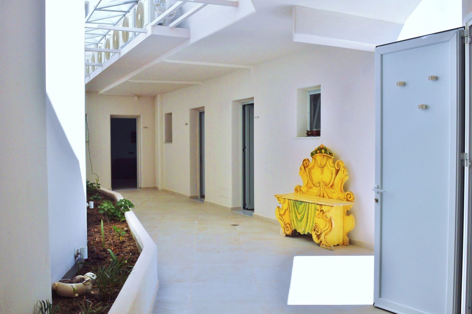 Photo - Lovely Hot-L