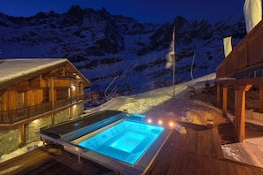 Sauna, hot tub, ruang uap, dan pijat