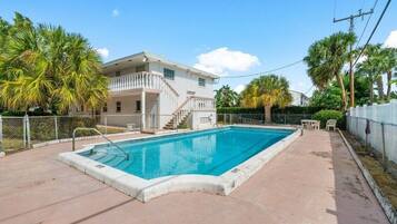 Alberca al aire libre