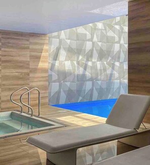 Apartment, 1 Bedroom, Balcony, City View | Spa - Beautiful Apt-balcony in La Carolina 70 Qled TV (Quito)