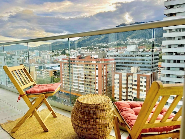 Apartment, 1 Bedroom, Balcony, City View | Balcony - Beautiful Apt-balcony in La Carolina 70 Qled TV (Quito)