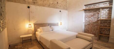 11 bedrooms, in-room safe, iron/ironing board, travel crib