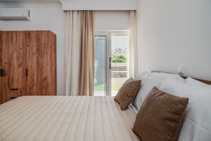 2 bedrooms, iron/ironing board, travel cot, free WiFi