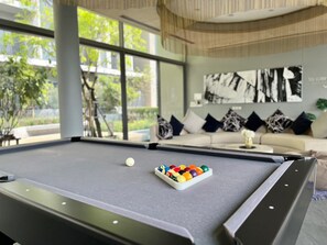 Game room - Cozy 1-bedroom apartment in downtown, Bangkok,high speed wifi, 400m to sky train (Unknown)