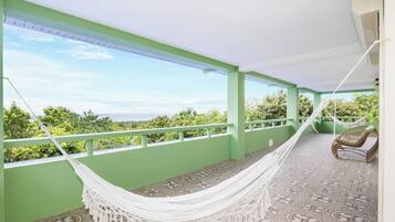 Villa, 2 Bedrooms, Smoking, Private Pool | Balkoni