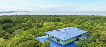 Villa Jolam - Family Haven in an Island Paradise