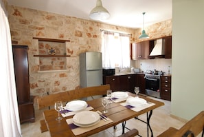 Fridge, microwave, oven, coffee/tea maker