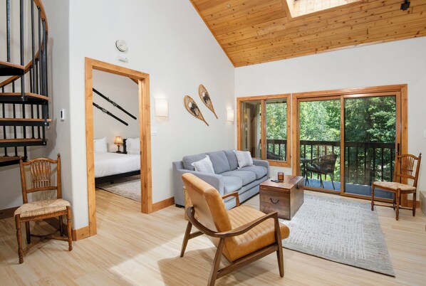 Een smart-tv en een open haard