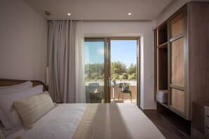 3 chambres, fer et planche à repasser, Wi-Fi gratuit, draps fournis