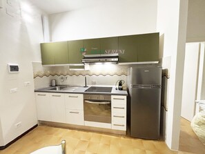 Fridge, microwave, oven