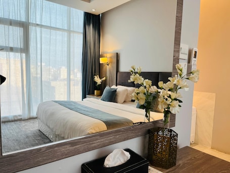 Deluxe Suite with Spa Bath. Lian Park Hotel