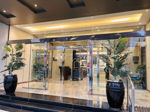 Front of property - Lian Park Hotel (Al Khobar)
