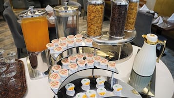 Desayuno buffet todos los días (con cargo)