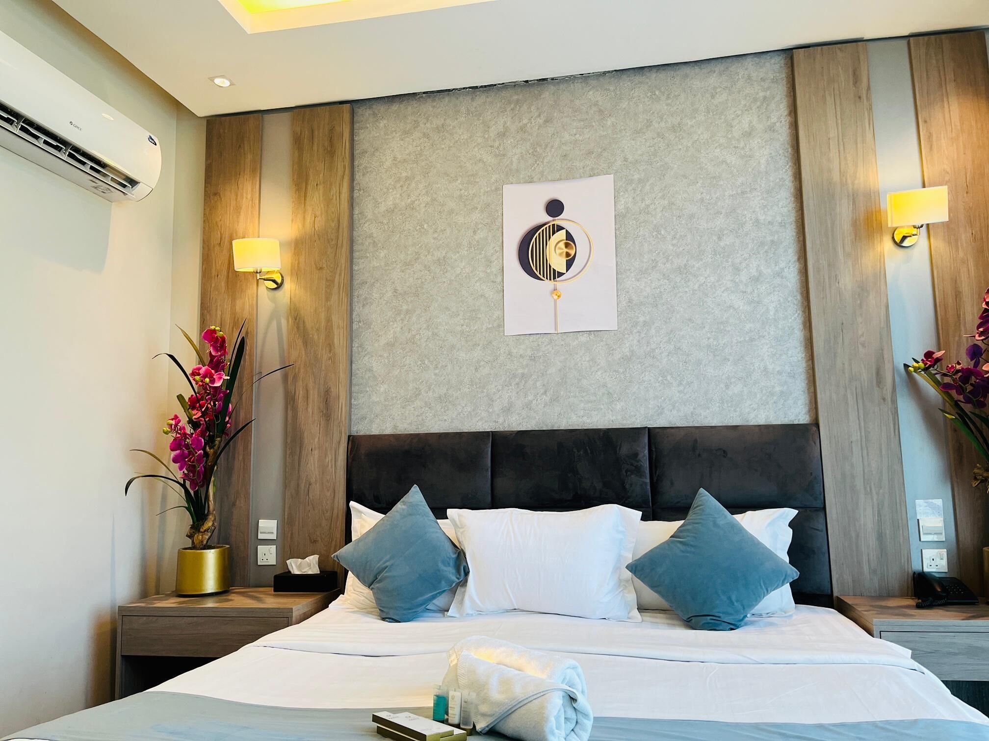 Deluxe King Room | Free WiFi