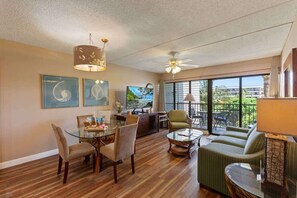 TV - Kihei Akahi C414 (Kihei)