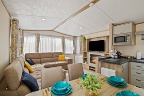 Televisie en een open haard