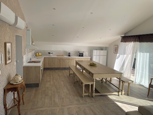 Grande maison de village pour 12 voyageurs à Marsillargues en petite Camargue.