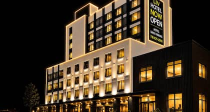 LIV Hotel Bronx - Newly Built
