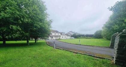 Oyster Hideaway - 1 Bedroom Apartment - Sleeps 2