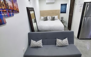 1 bedroom, iron/ironing board, free WiFi