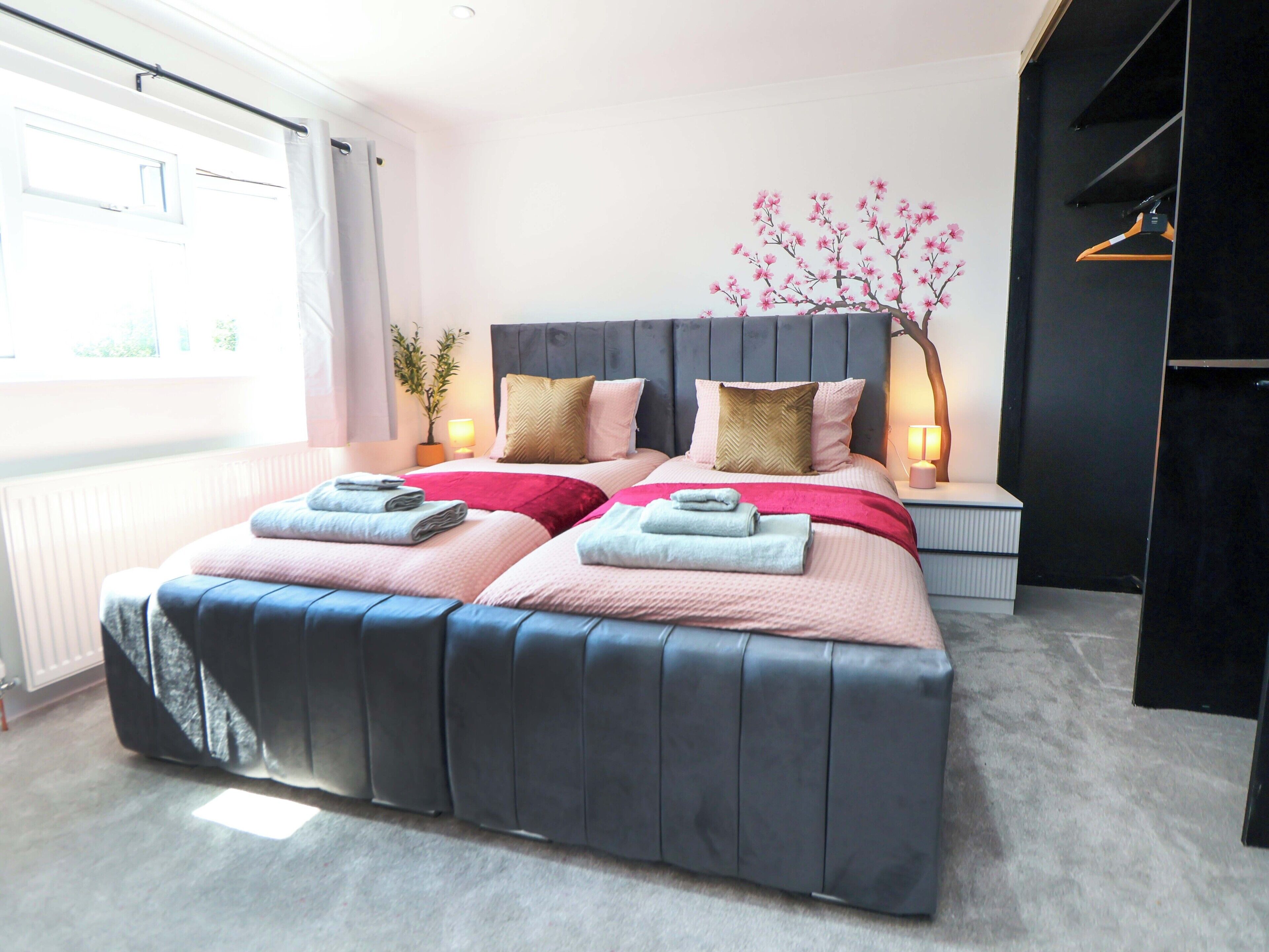 3 bedrooms, individually decorated, individually furnished, free WiFi