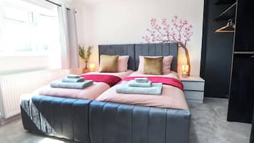 3 bedrooms, individually decorated, individually furnished, free WiFi