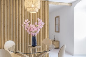 Dining - Country House 'El Rincón De Hugo' with Mountain View, Private Terrace and Air Conditioning (Alcalá De Los Gazules)