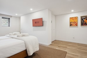 1 chambre, fer et planche à repasser, accès Internet, draps fournis