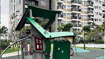 Condo, 1 Bedroom, Accessible, Balcony | Bahagian luar