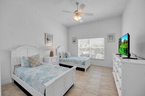 3 bedrooms, iron/ironing board, travel cot, free WiFi