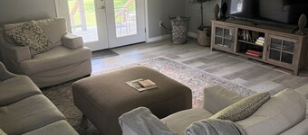 2-bedroom condo on Dogwood Golf Course/OZ Mountain Bike Trails accessible