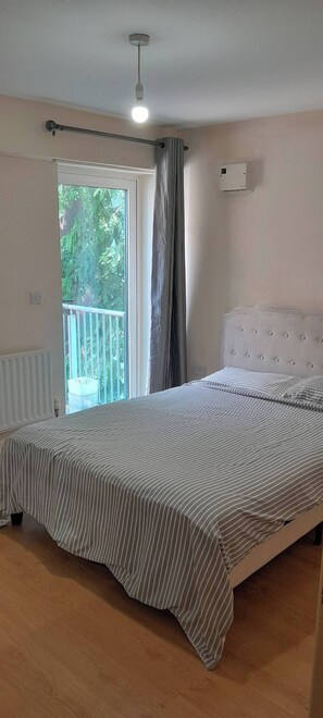 Apartment, 2 Bedrooms, Smoking, Balcony | 2 bedrooms