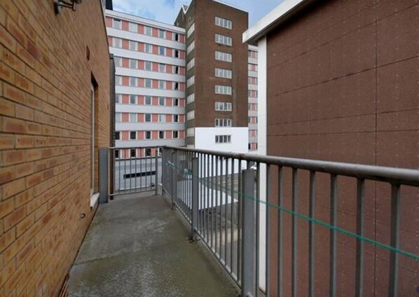 Apartment, 2 Bedrooms, Smoking, Balcony | Balcony