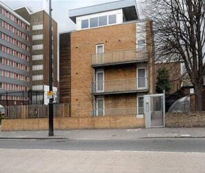 Apartment, 2 Bedrooms, Smoking, Balcony | Exterior