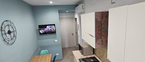 Refrigerador, microondas, parrilla de estufa y lavavajillas