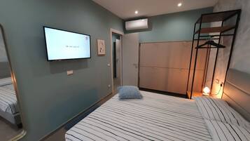 1 bedroom, travel crib, free WiFi, bed sheets