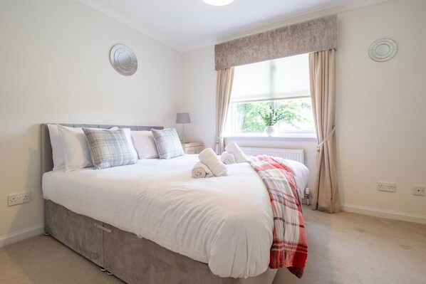 3 habitaciones, tabla de planchar con plancha y wifi gratis 