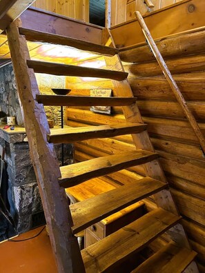 Interior - Cozy 3-Bedroom All-Season, Drive-To Lakeside Log Cabin - Under New Ownership (Cook)