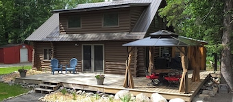 3 Bedroom - Drive-To Lake Vermilion Log Cabin - Private Dock & Fishing Retreat