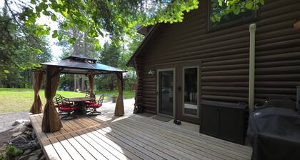 3 Bedroom - Drive-To Lake Vermilion Log Cabin - Private Dock & Fishing Retreat