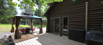 3 Bedroom - Drive-To Lake Vermilion Log Cabin - Private Dock & Fishing Retreat