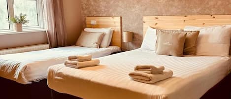 Basic Double or Twin Room | Desk, laptop workspace, iron/ironing board, free WiFi