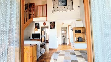 2 chambres, fer et planche à repasser, draps fournis