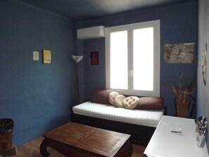 Interior - Apartment with garden close to the city center (Avignon)