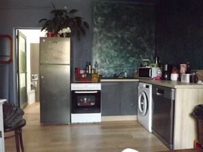 Fridge, microwave, oven, dishwasher