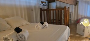 Fer et planche à repasser, draps fournis